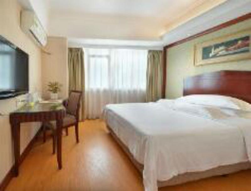 Vienna Hotel Canton Esterno foto